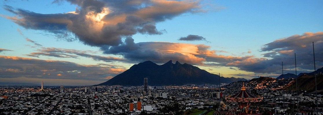 Vista panorámica de monterrey.jpg
